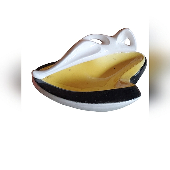 Vintage black yellow white ashtray - Picture 1 of 3